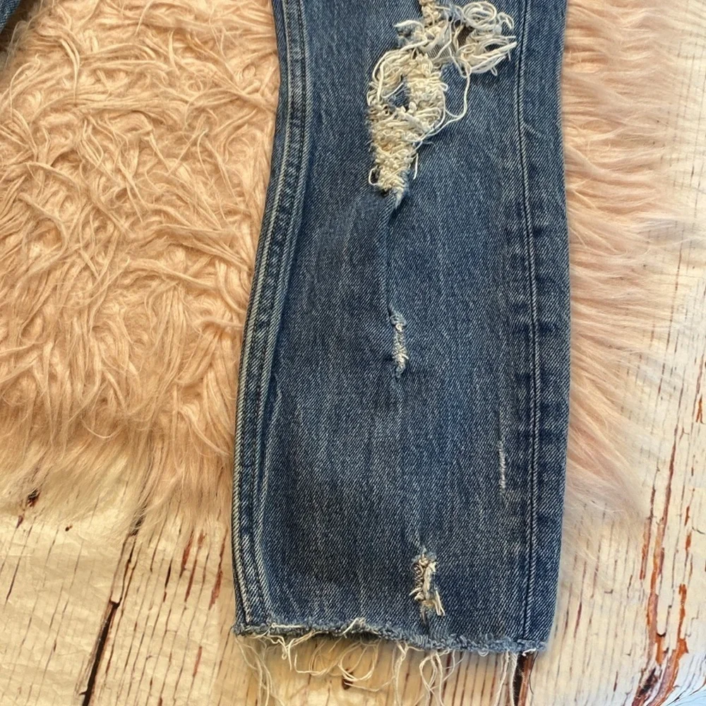 Abercrombie & Fitch High Rise Mom Jean Distressed Curve Love sz 25